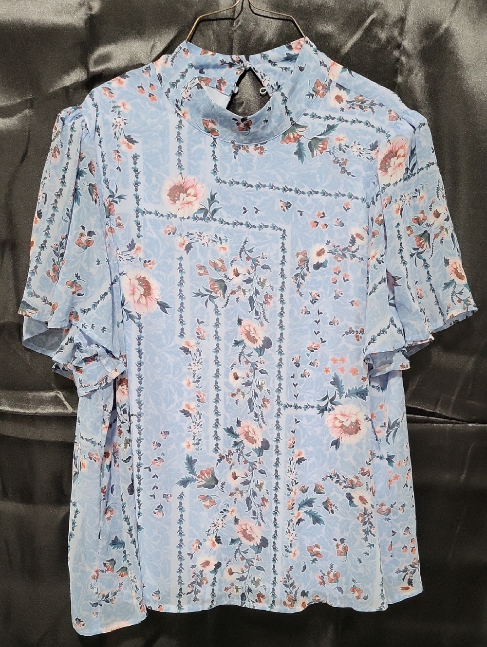 Lauren Conrad Blue Floral Print Short Sleeve Blouse